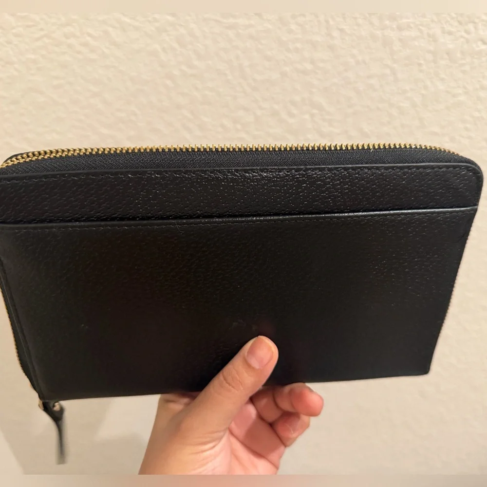 Large Kate Spade Black Zip-Around Wallet - Picture 3 of 4
